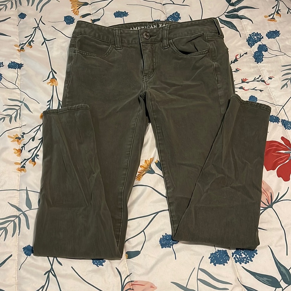 American Eagle Army Green Jegging